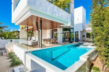 Palm Beach Luxury Estates: The Ultimate Guide to Exclusive Living main image