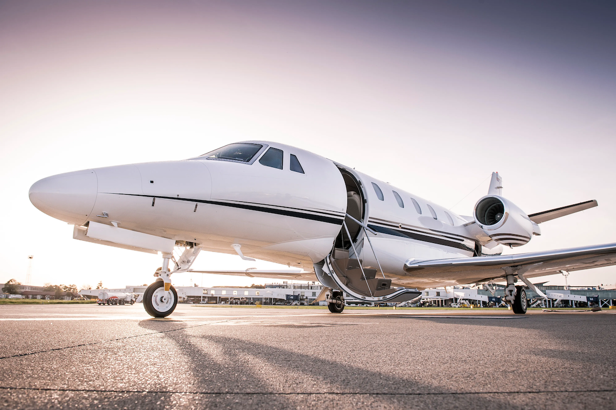 Top Benefits of Flying Private for Business Executives and Entrepreneurs hero image